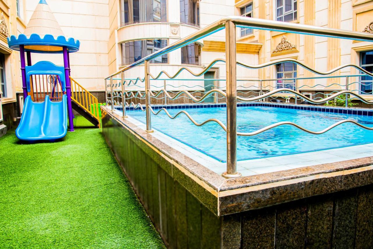 Crown Town Hotel 4*